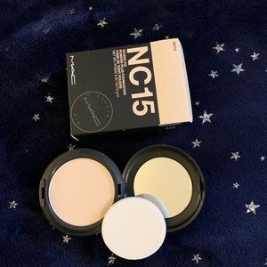 MAC Studio Fix Powder Plus Foundation NC15